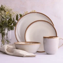 Plates><noscript><img width=