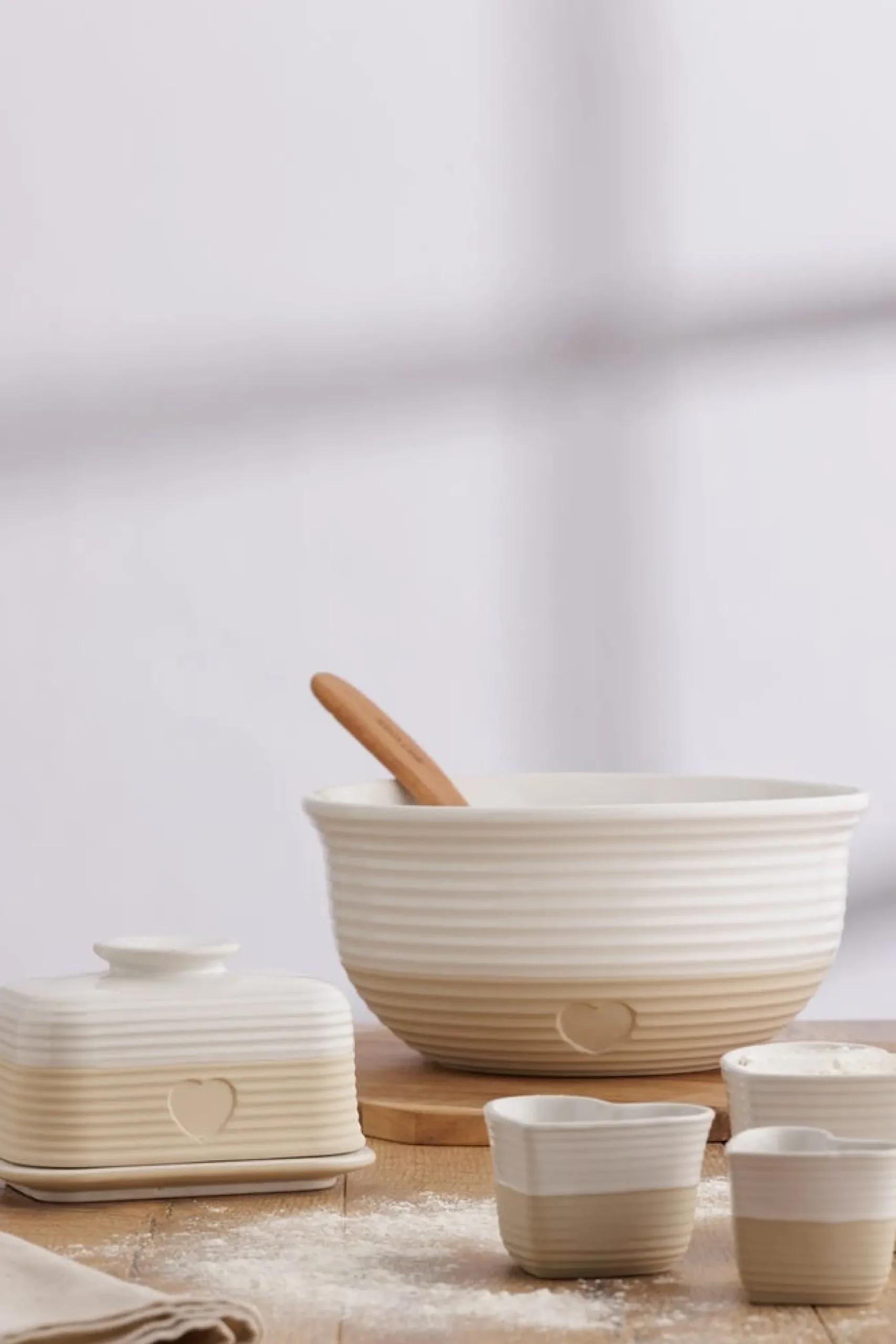Oval & Pie Dishes>Mason Cash Rustic Charm Bowl 26cm